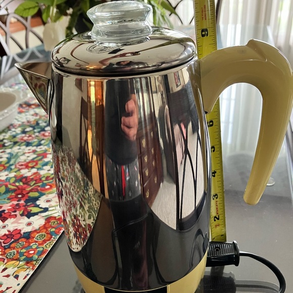 ❤️ EXCELLENT FIESTA COFFEE GO-ALONG 8 Cup ELECTRIC PERCOLATOR YELLOW & CHROME - Picture 10 of 13